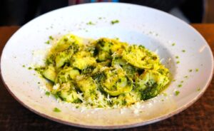Jak zrobić łatwe Tortellini z serem